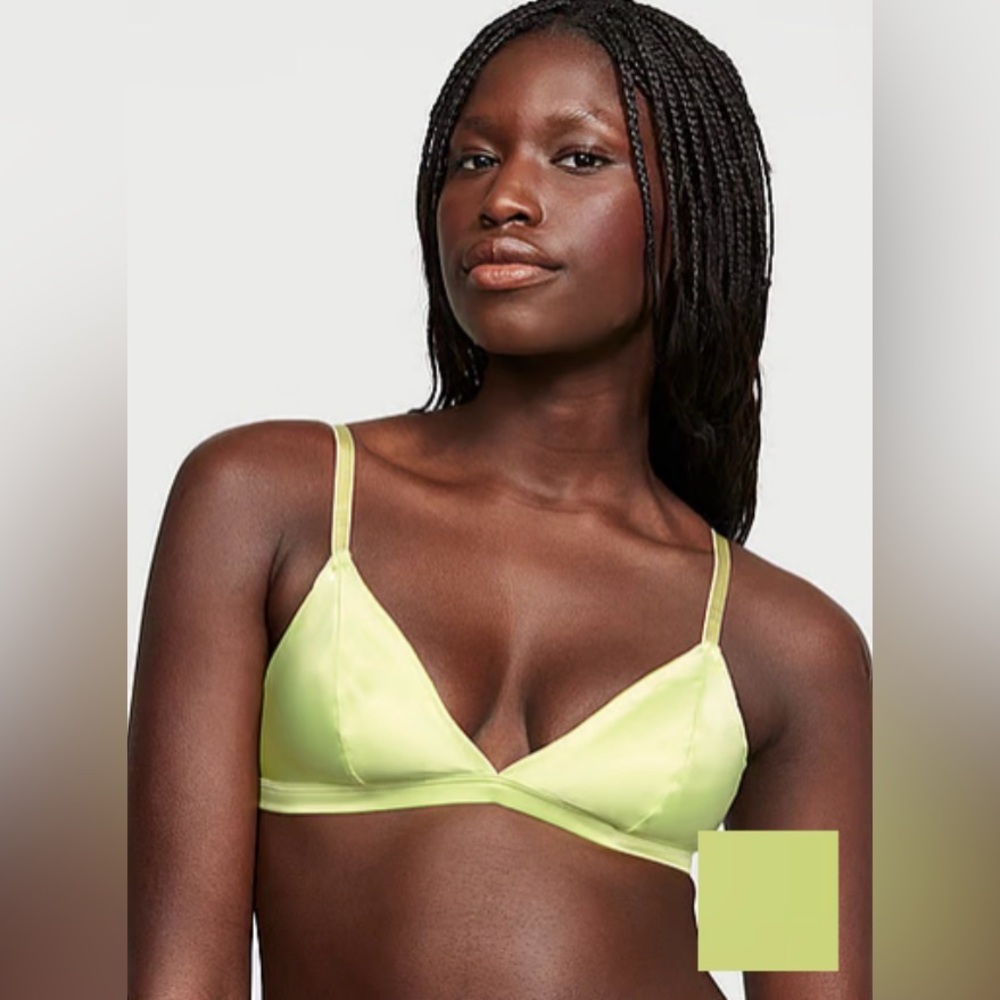 Victoria's Secret
Tease Wireless Triangle Bralette XS in Lime Citron, NWT
